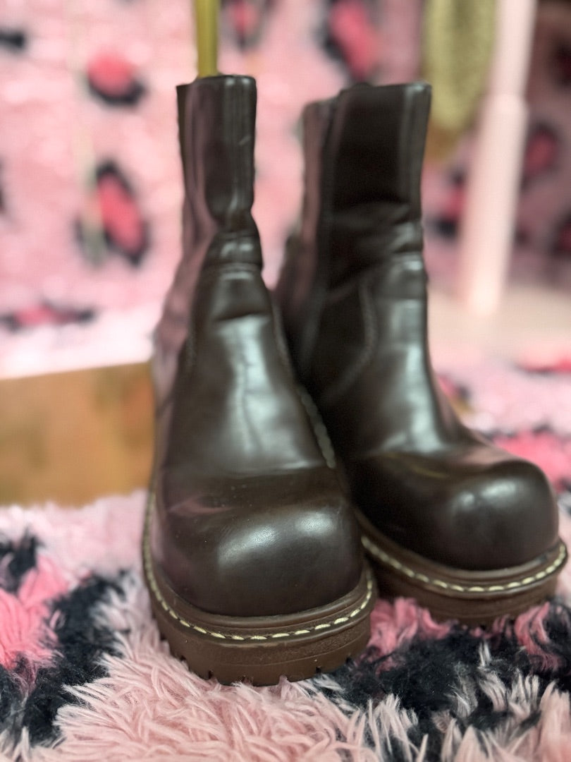 Brown  Bratzcore boots, 7 1/2