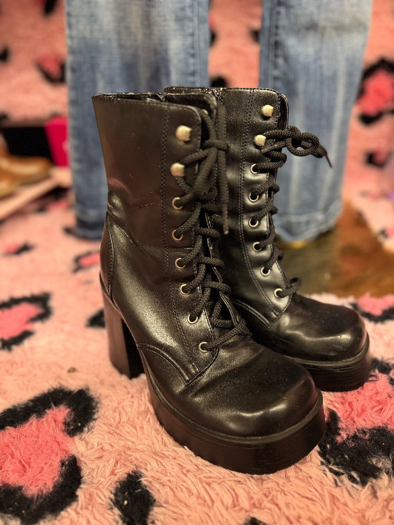 Black Mudd lace combat boots, 6