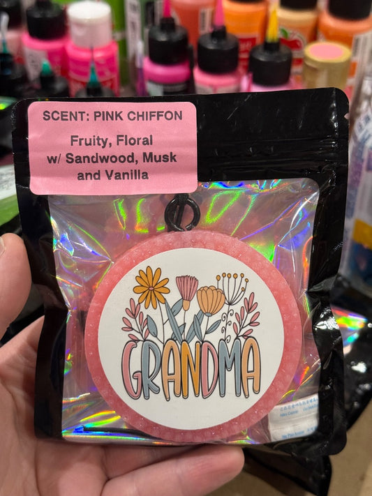 Grandma  Freshie, Small Circle