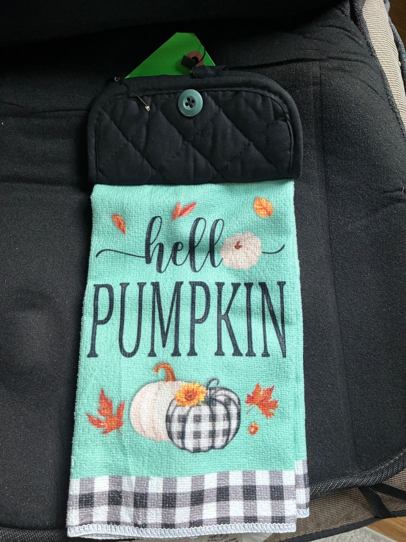 Black "Hello Pumpkin" Kitchen Towel w/ Pot Holder