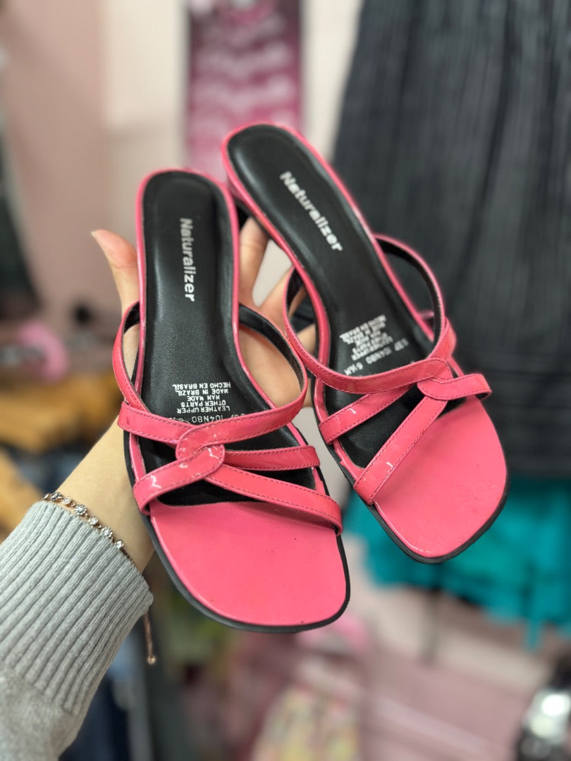 Naturalizer Girly kitten sandals, 6 1/2