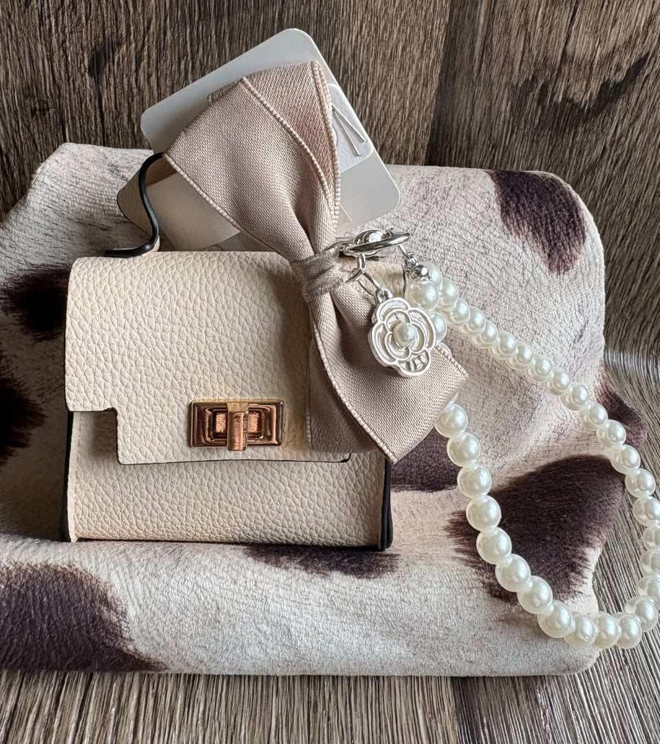 Wristlet