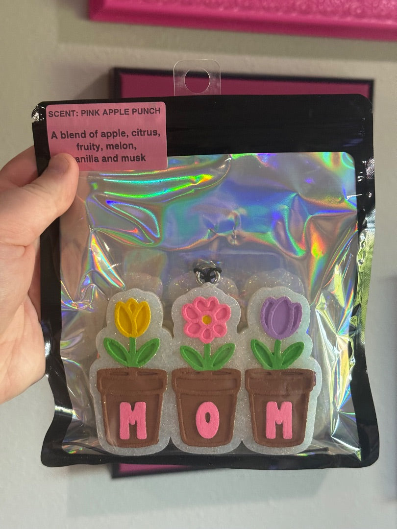 Mom White Pots  Freshie