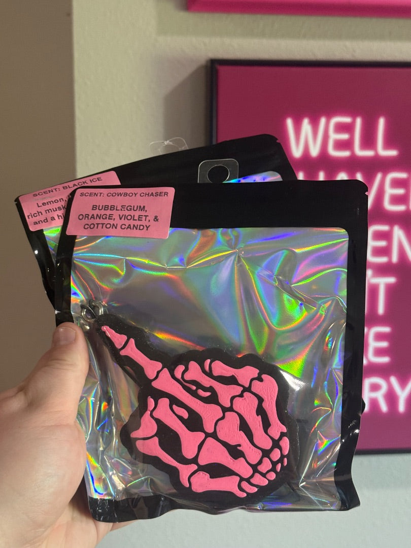 Middle Finger Pink CC  Freshie