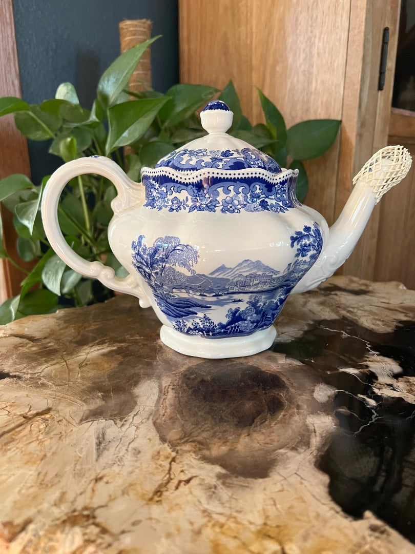 Spode Jane Seymour St. Catherine’s Court Teapot (FIRM)