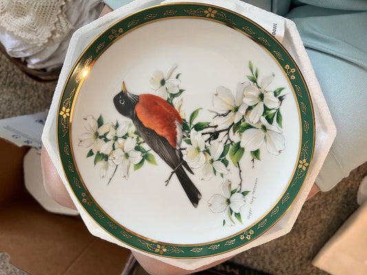 Danbury Mint Robin Collector Plate, 8”