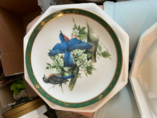 Danbury Mint Bluebird Collector Plate, 8”