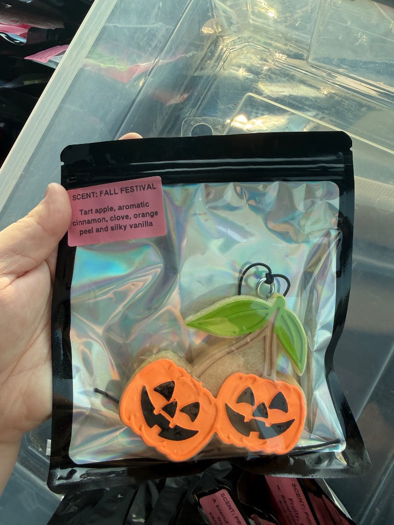 Pumpkin Cherries FF  Freshie, Full Size