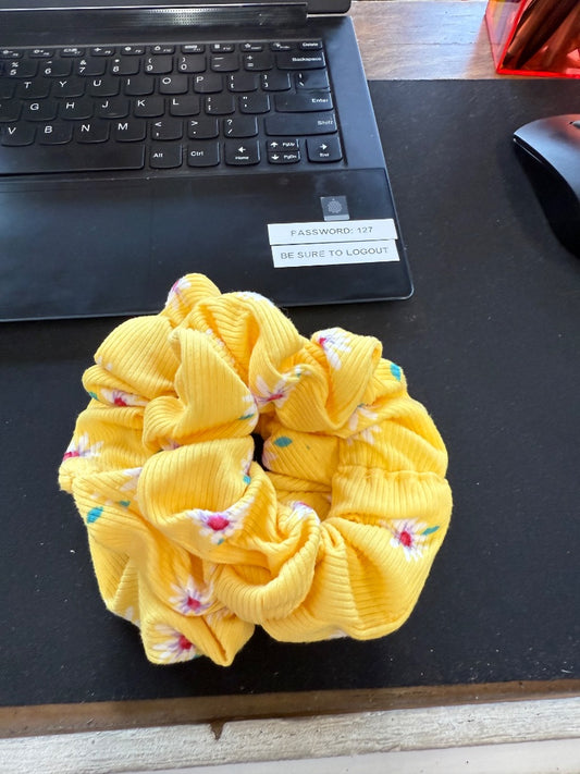 Yellow  Scrunchie, Scrunchie
