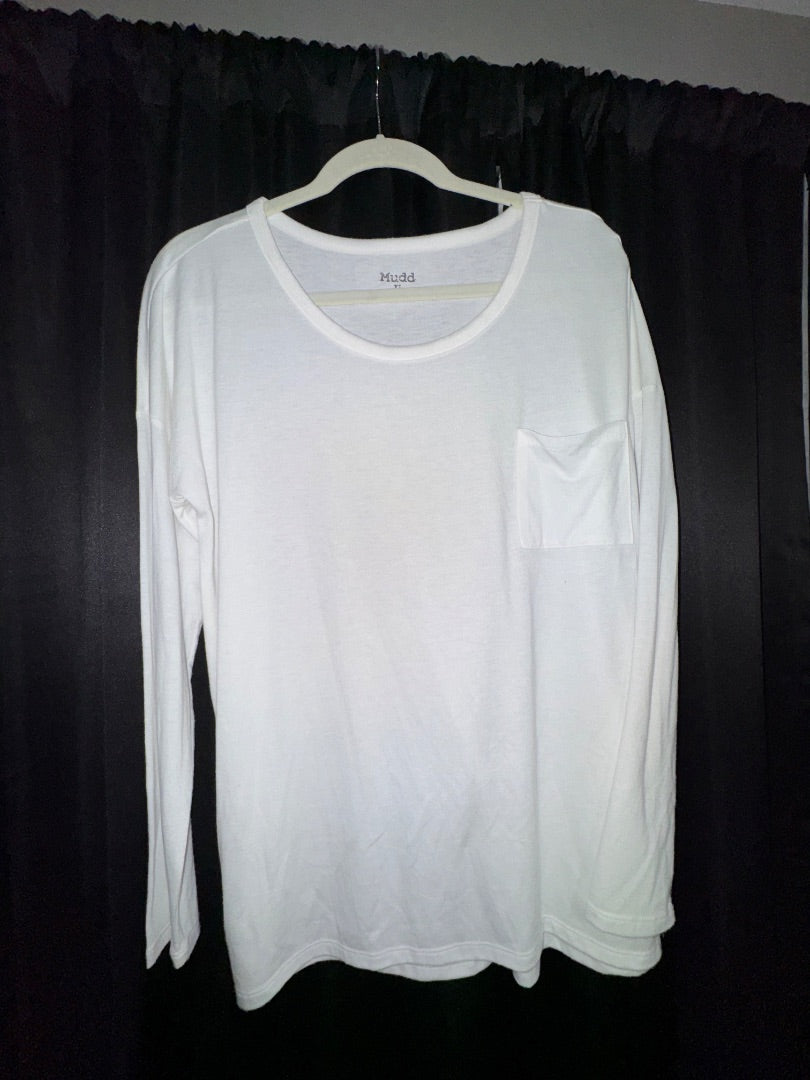 White Mudd Long sleeve, worn twice, XL