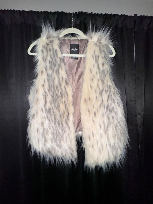 White/Gray Me Jane Fur Vest, worn once, XL