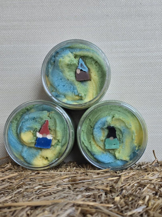 Gnoming Around Sugar Scrub