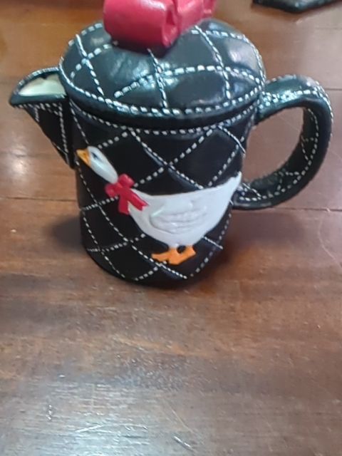 Goose pitcher, Found & Formed