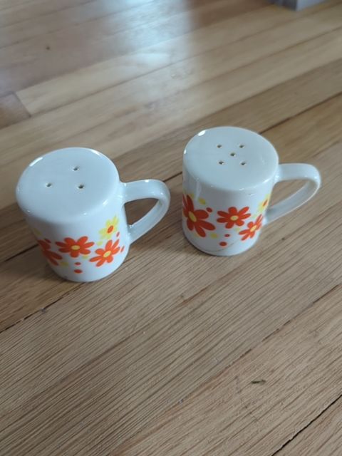 Flower Shakers