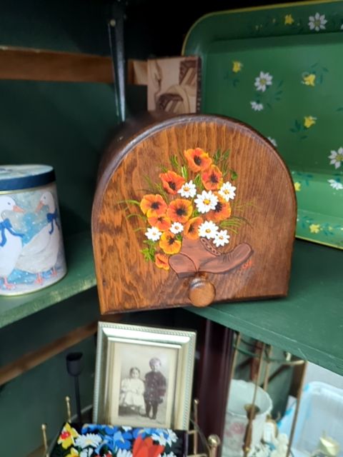 Hand painted mailbox