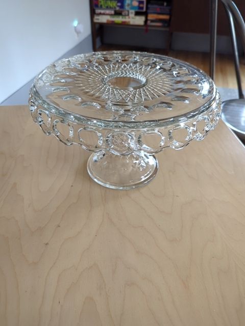 McKee Glass cake stand
