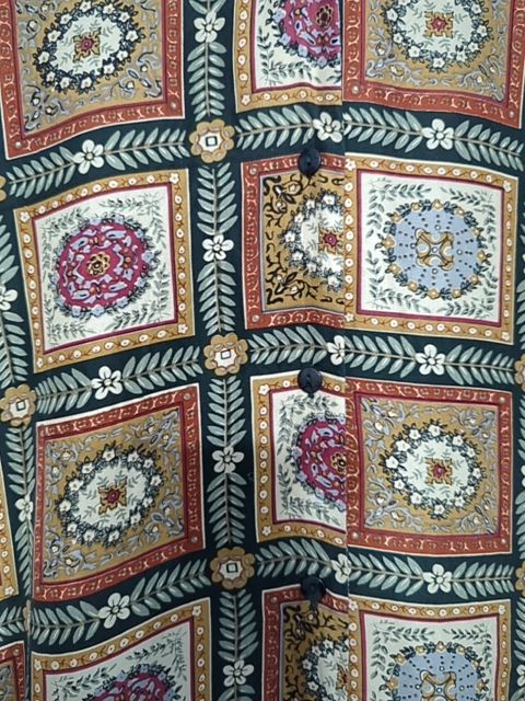 Vintage Clothing 100% silk pattern button up, M