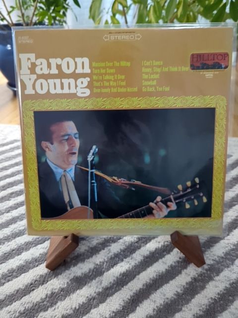 Vinyl Faron Young