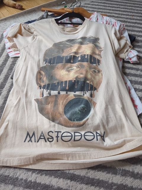 Mastodon tee, M