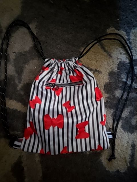 Black/white red bow Lilac Lakes Cinch backpack