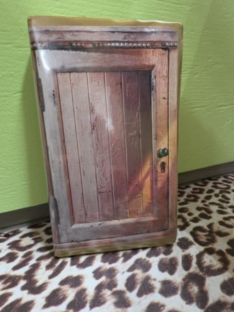 The Indian in the Cupboard VHS, Pixie’s Bizarre Bizaar