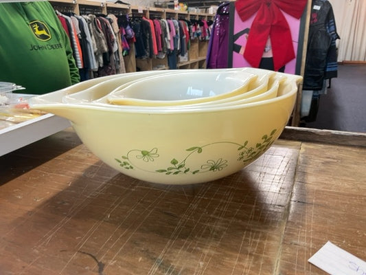 4 piece bowl set Shenandoah Cinderella