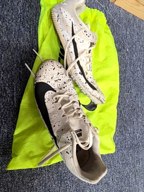 White Nike Kid’s Clothing, 8