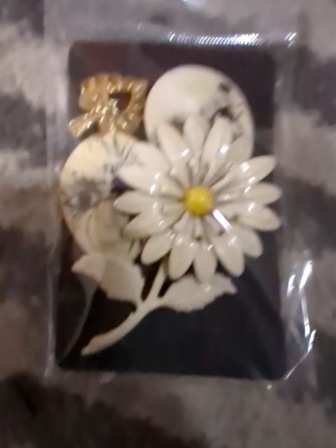 Masks flower pin charm