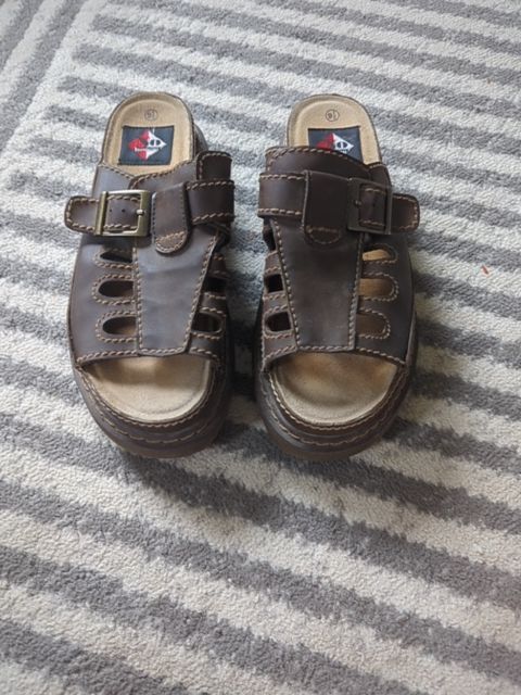 Y2k no boundaries sandles, 9.5