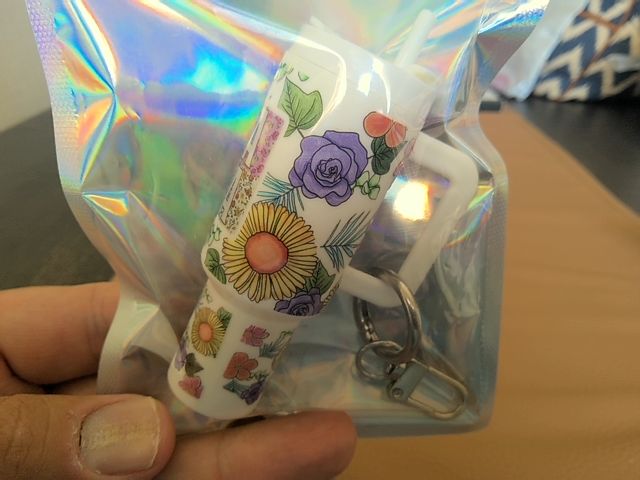 White Tumbler Keychain Grace's bead Shop