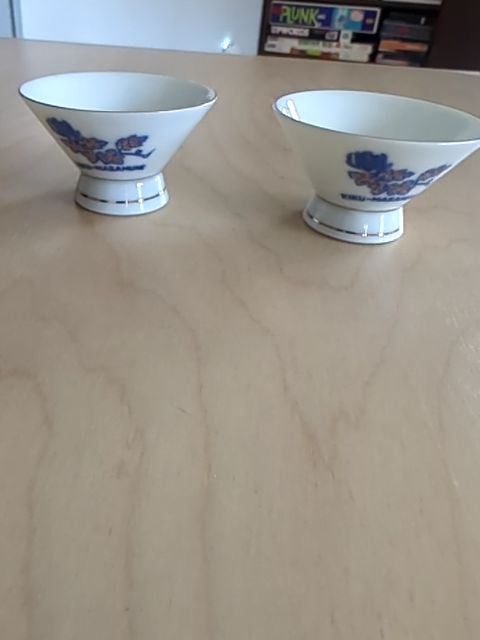Porcelain sake cup