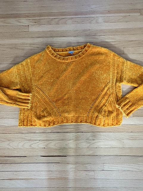 Modern Clothing Charlotte Russe sweater, M