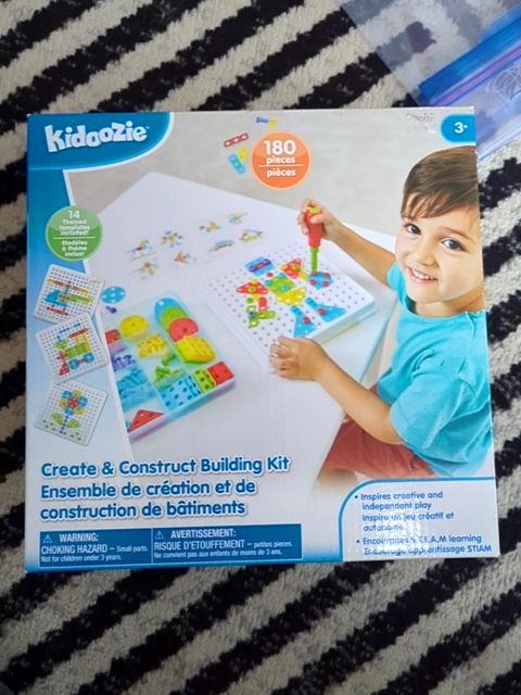 Evan's Store Building kit