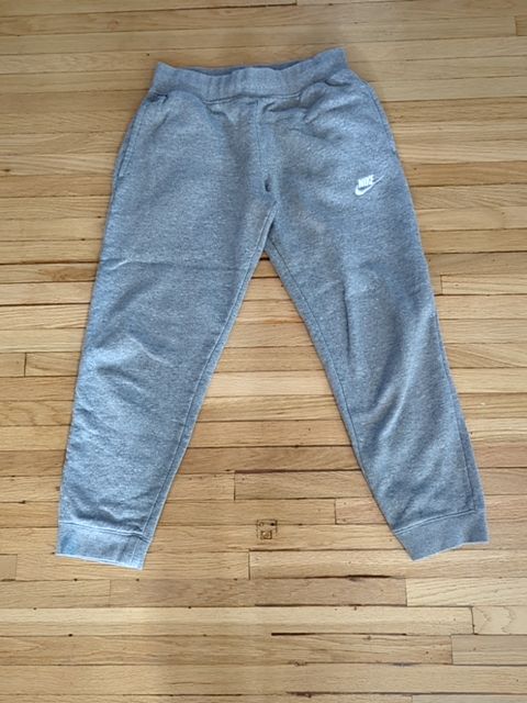 Modern Clothing Nike Sweatpants, Youth Large