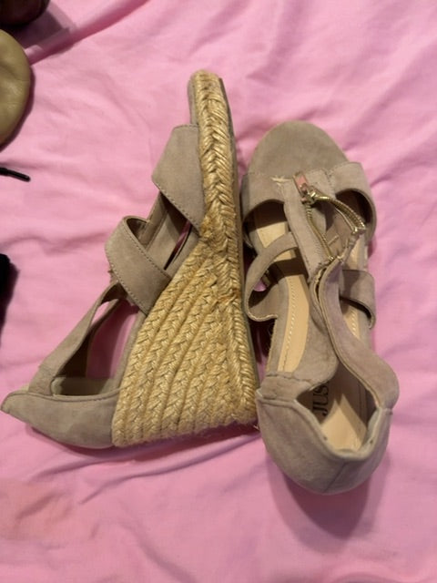 Tan Just Fab Women’s sandals, 8