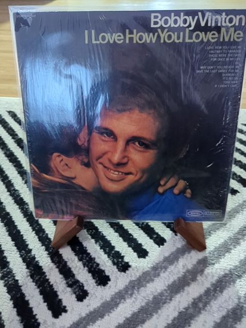 Vinyl Bobby Vinton I love how you love me
