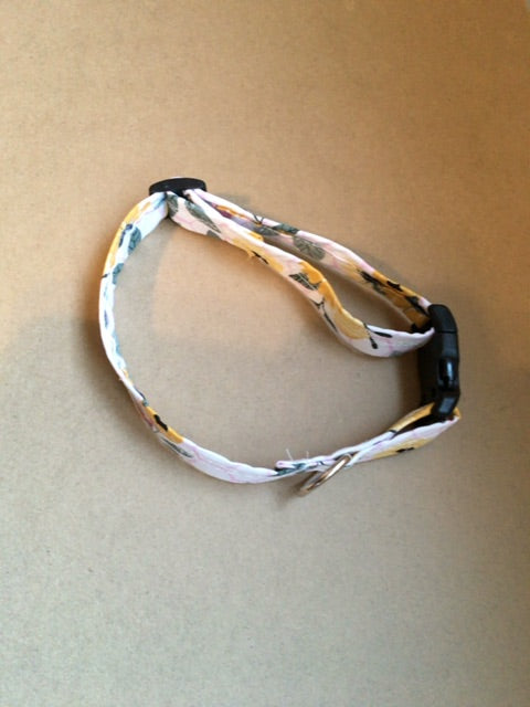 Yellow flowers  Dog collar, Large