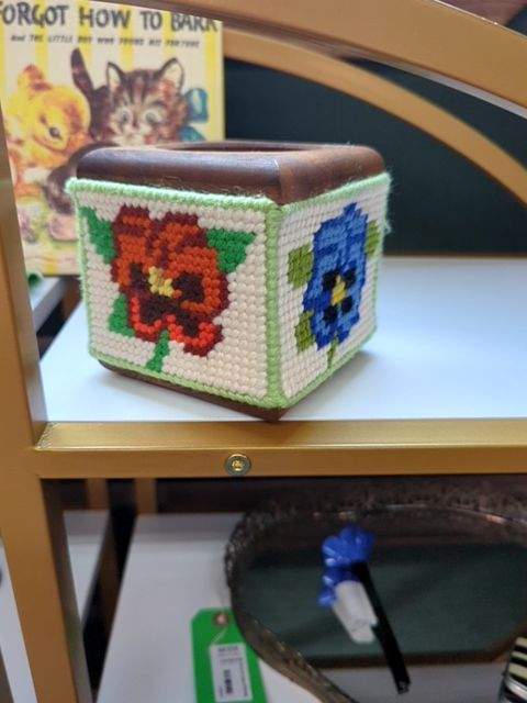 Flower holder