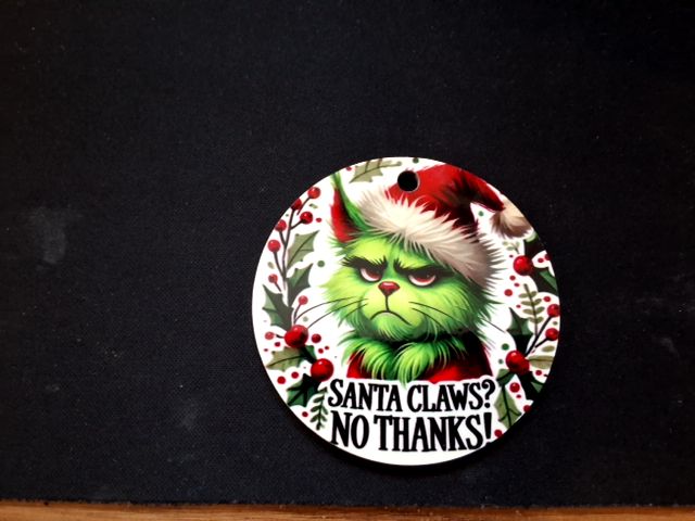 Green Christmas ornament Santa claws? No thanks, 3"