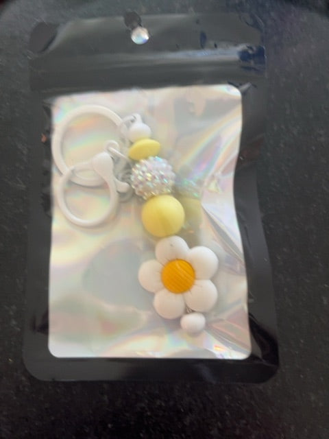 White Regular Keychain Grace's bead Shop