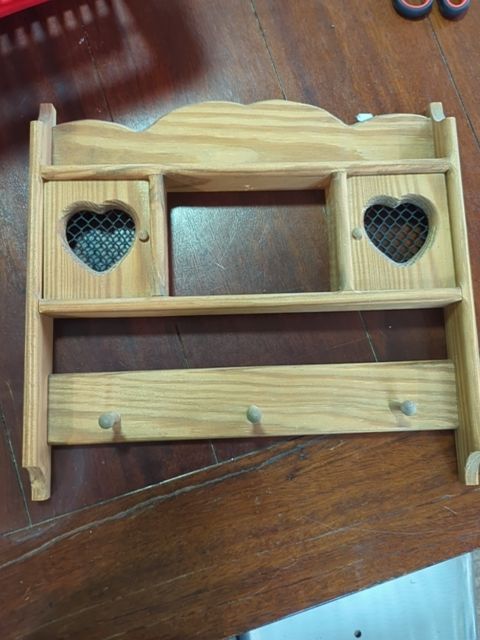 Heart shelf, Found & Formed