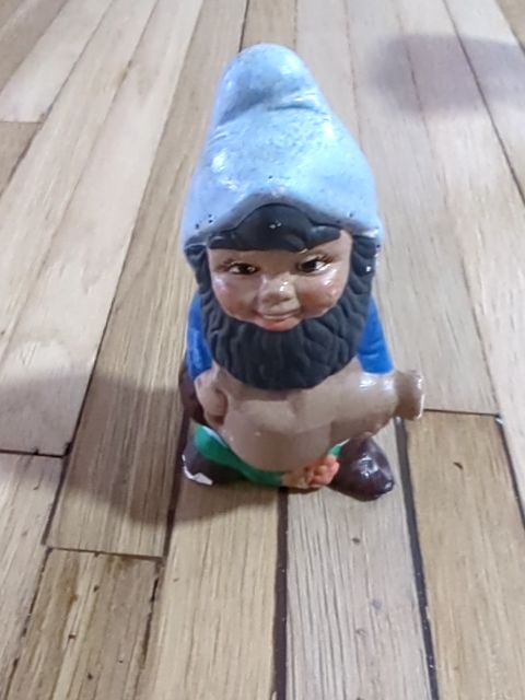 Gnome with watering can