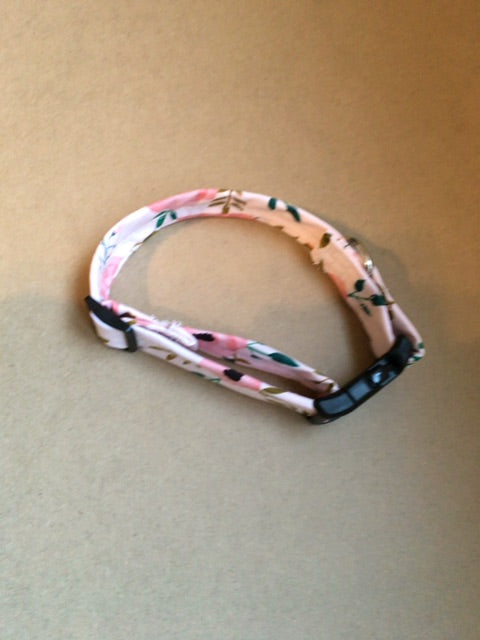 Peach with flowers  Dog collar, Medium