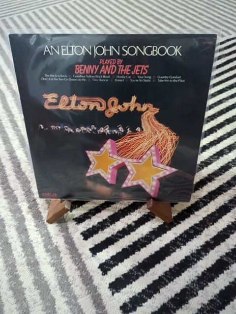 Vinyl An Elton John songbook played by Benny and the jets