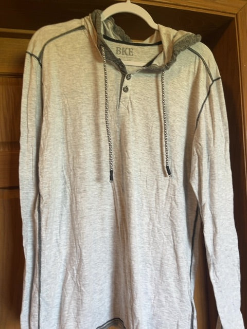 Light Grey BKE Long sleeve shirt w/ hood, Large