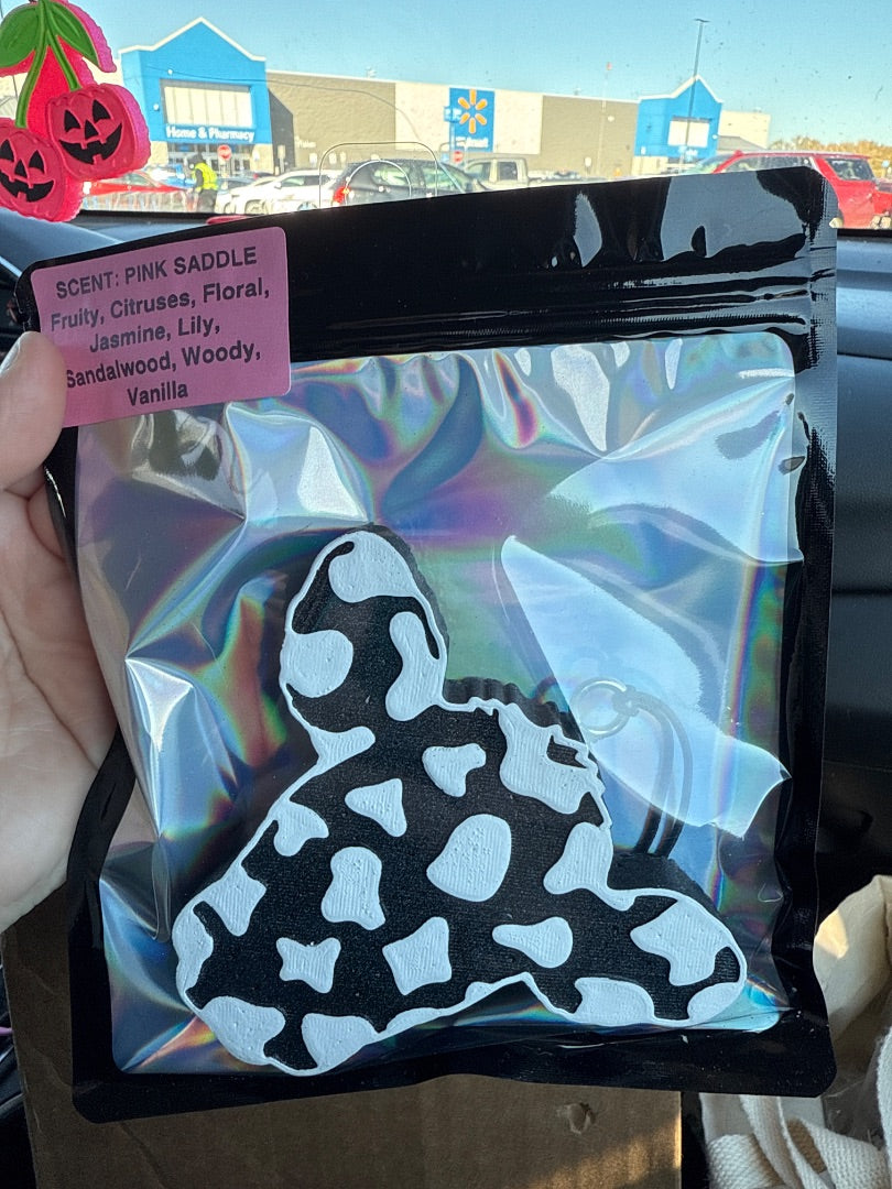 White Cow  Freshie, Full Size