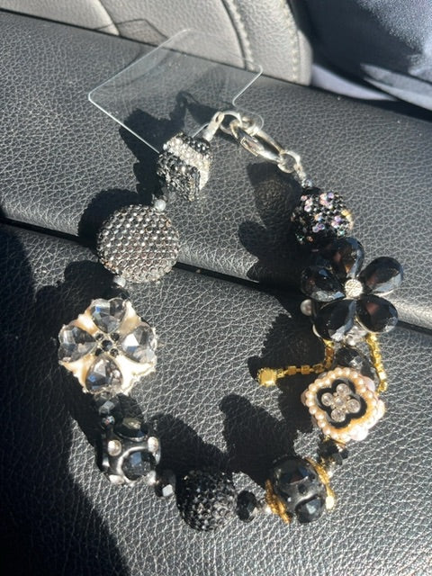 Black Small charm Grace's bead Shop