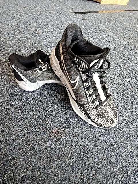 Gray Nike Mens shoes, 8.5