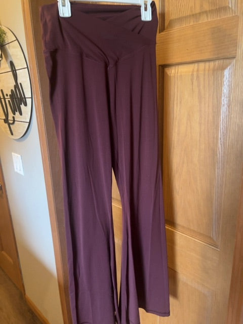 Burgundy Offline Leggings, Large