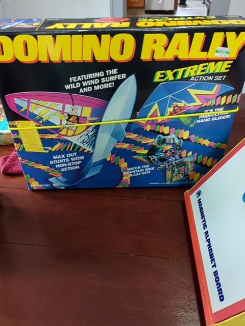 Evan's Store Domino Rally